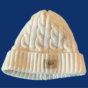 UGG Cable Knit Fleece Lined Beanie in Cream — Closet Staple!!!